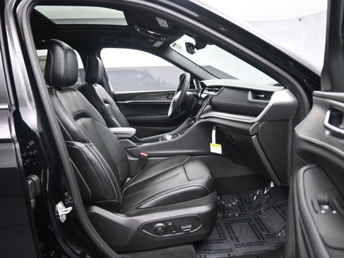 New 2025 Jeep Grand Cherokee Limited image 26