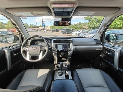 Used 2022 Toyota 4Runner SR5 Premium image 20