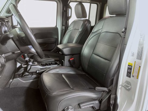 Used 2022 Jeep Wrangler Unlimited Sahara image 18