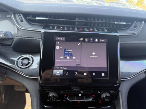 Used 2021 Jeep Grand Cherokee L Laredo image 21