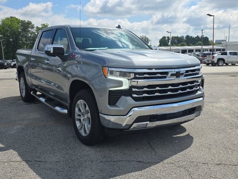 Used 2025 Chevrolet Silverado 1500 LTZ w/ Z71 Off-Road Package image 7