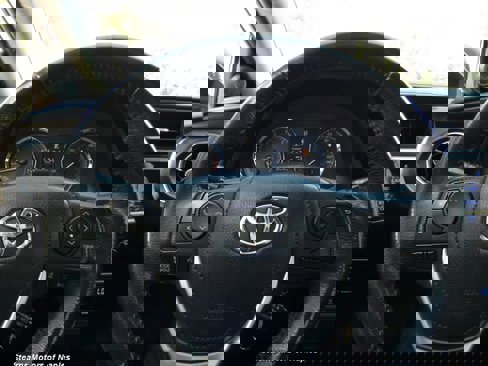 Used 2019 Toyota Corolla SE image 23