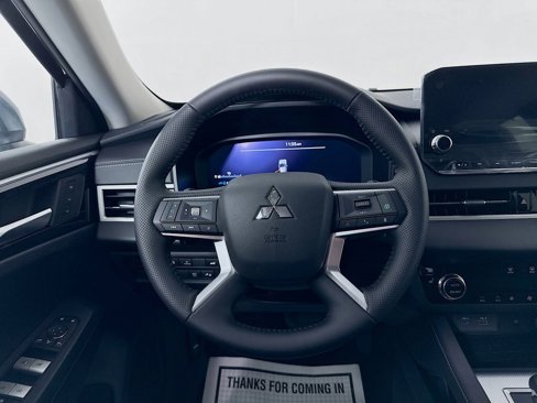 New 2024 Mitsubishi Outlander SEL image 12