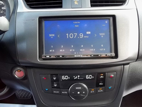 Used 2018 Nissan Sentra SV image 22