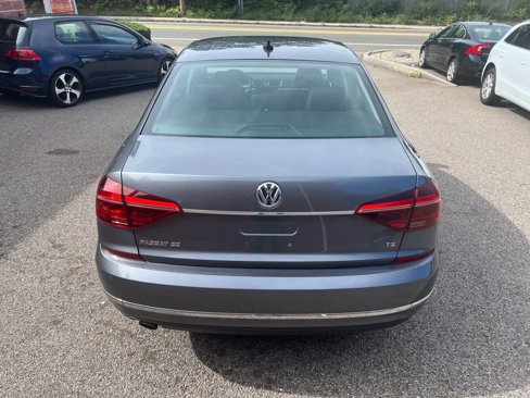 Used 2017 Volkswagen Passat 1.8T SE image 3