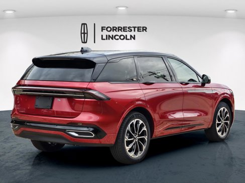New 2025 Lincoln Nautilus Reserve image 3