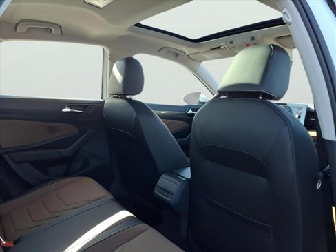 New 2026 Volkswagen Jetta SEL image 8