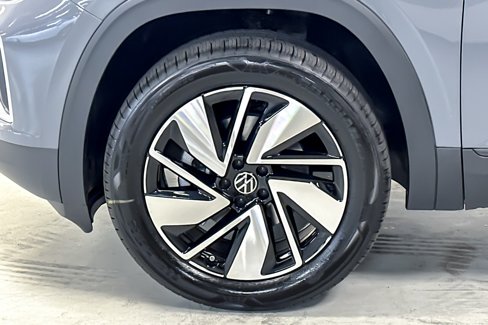 New 2026 Volkswagen Atlas SE image 25