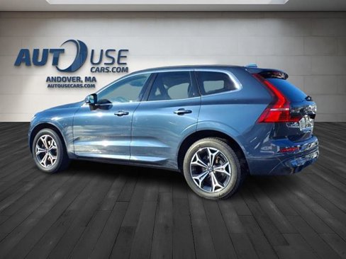 Used 2022 Volvo XC60 B5 Momentum w/ Climate Package image 15