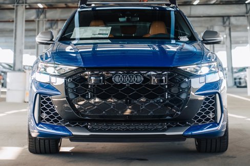 New 2025 Audi RS Q8 performance image 2