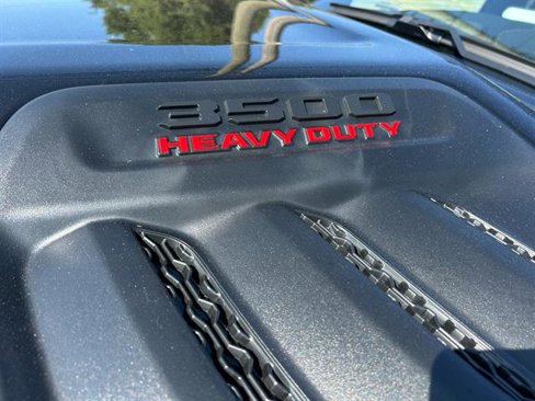New 2025 RAM 3500 Limited image 10