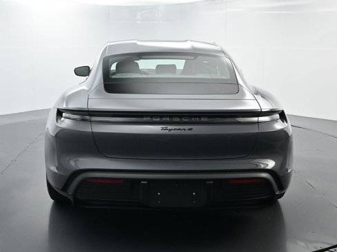 Certified 2026 Porsche Taycan image 13