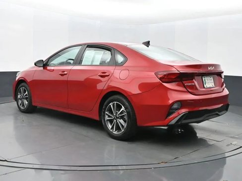 Used 2024 Kia Forte LXS image 9