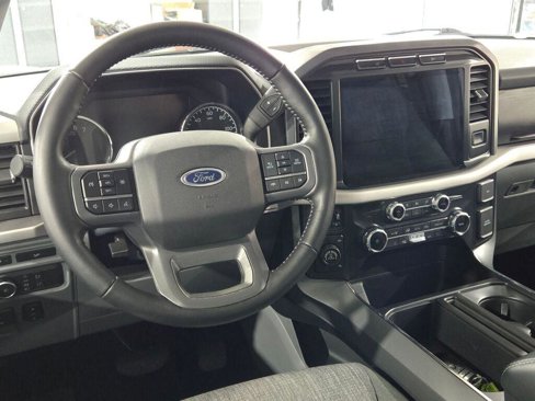 Certified 2022 Ford F150 XLT w/ Equipment Group 302A High image 18