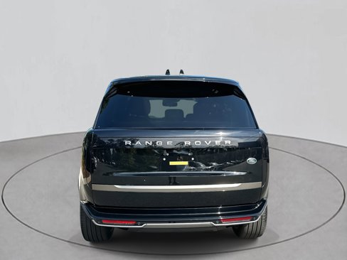 Used 2023 Land Rover Range Rover SE image 4