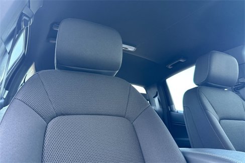 New 2025 GMC Canyon Elevation w/ Convenience Package image 18