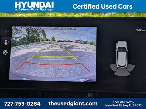 Used 2025 Kia Sportage EX image 24