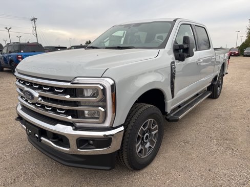 New 2026 Ford F350 4x4 Crew Cab Super Duty image 2