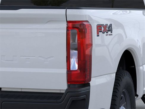 New 2025 Ford F350 XL w/ FX4 Off-Road Package image 21