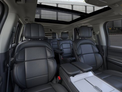 New 2025 Lincoln Navigator Reserve image 10