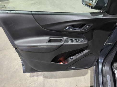 Used 2020 Chevrolet Equinox Premier image 23