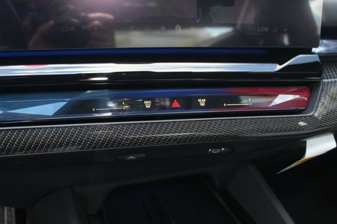 New 2026 BMW M5 w/ Executive Package image 15
