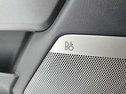 New 2025 Ford F250 Lariat w/ Black Appearance Package image 38