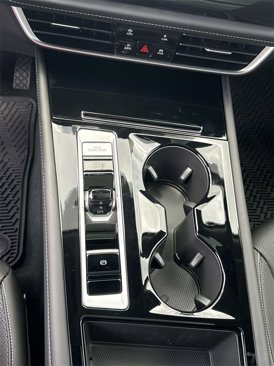 New 2025 Volkswagen Atlas SE image 22
