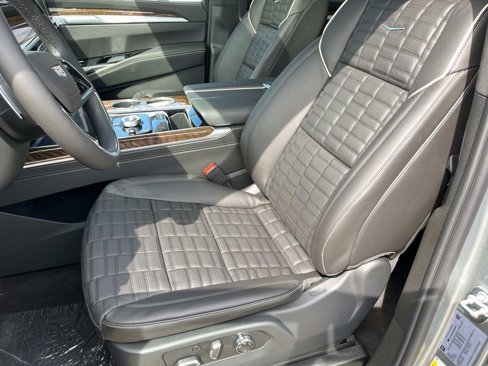 New 2025 Cadillac Escalade Sport Platinum w/ LPO, ONYX Package image 22