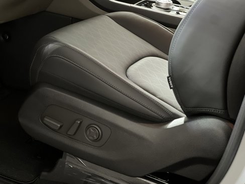 New 2026 Kia Carnival EX image 12