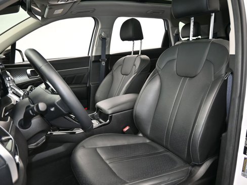Used 2023 Kia Sorento SX image 10