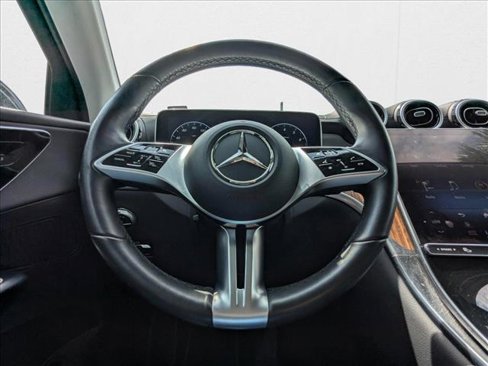Used 2024 Mercedes-Benz GLC 300 image 11