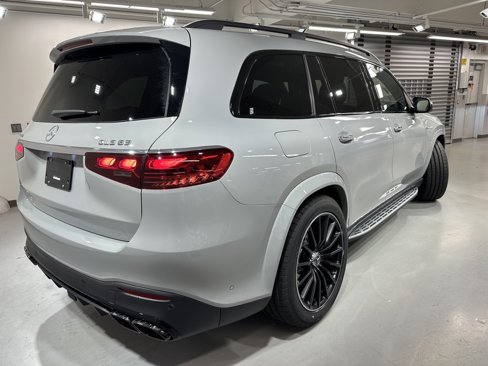 New 2026 Mercedes-Benz GLS 63 AMG 4MATIC image 11