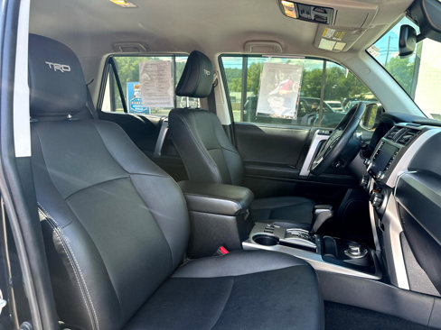 Used 2022 Toyota 4Runner TRD Sport w/ Technology Package image 11