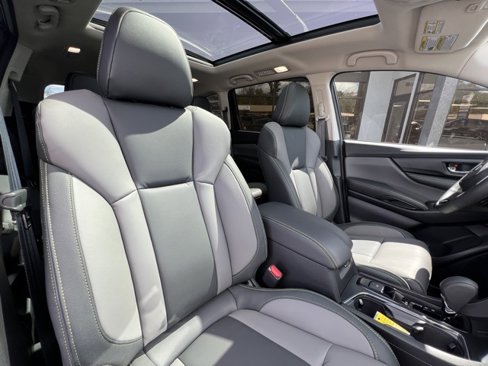 Used 2025 Subaru Ascent Onyx Edition w/ Onyx Package image 7