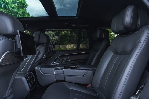 Used 2025 Land Rover Range Rover Long Wheelbase Autobiography image 23