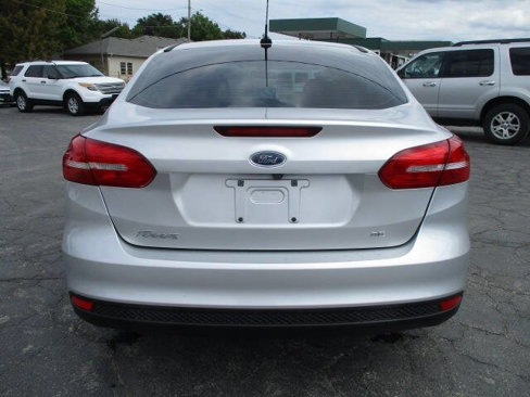 Used 2018 Ford Focus SE image 4