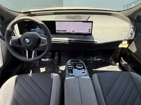 New 2026 BMW iX xDrive60 w/ M Sport Package image 27