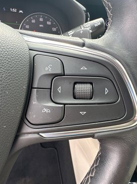Used 2021 Buick Envision Essence w/ Technology Package I image 15