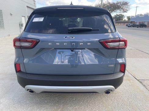 New 2026 Ford Escape SE image 5