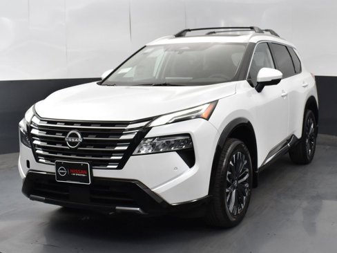 New 2026 Nissan Rogue Platinum image 3