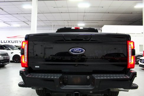 Used 2023 Ford F250 Lariat w/ Lariat Ultimate Package image 4
