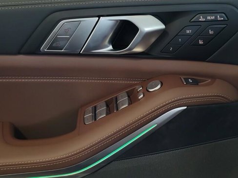 New 2026 BMW X7 xDrive40i w/ Executive Package image 25