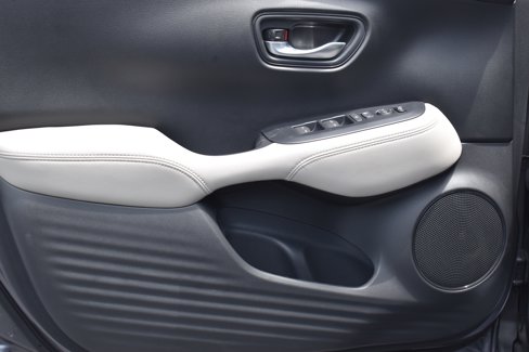 New 2026 Honda HR-V LX image 12