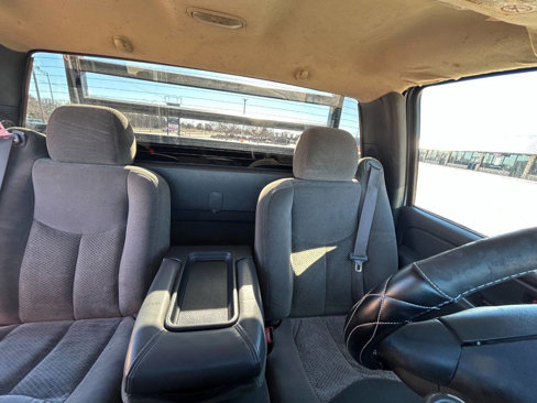 Used 2005 Chevrolet Silverado 3500 LS w/ Heavy-Duty Power Package image 10