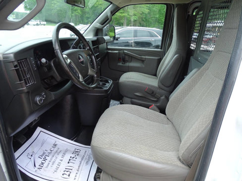 Used 2019 GMC Savana 3500 Extended w/ Driver Convenience Package image 12