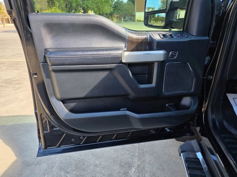 Used 2021 Ford F350 Lariat w/ Chrome Package image 10