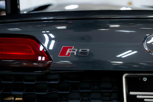 Used 2022 Audi R8 V10 w/ Premium Package image 26