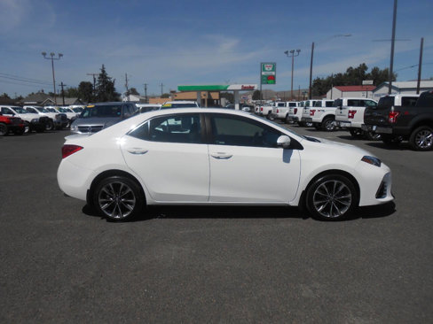 Used 2018 Toyota Corolla SE image 2