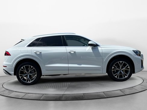 New 2025 Audi Q8 Premium image 8